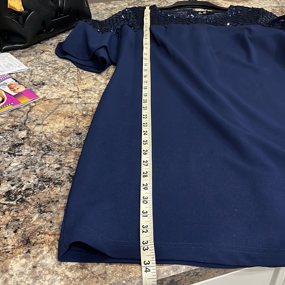 Dress - Picture 7 of 8